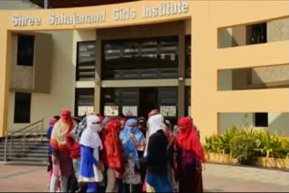 Shree Sahajanand Girls Institute  Gujarat College  Girls asked to remove undergarments in Gujarat  അടിവസ്‌ത്രപരിശോധന  ആര്‍ത്തവ പരിശോധന  ശ്രീ സഹജാനന്ദ് ഇന്‍സ്റ്റിറ്റ്യൂട്ട്  ഭുജ് ആര്‍ത്തവം  ഗുജറാത്ത് ആര്‍ത്തവം