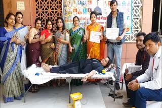 Boycott of Valentine's Day, donated blood in memory of martyrs