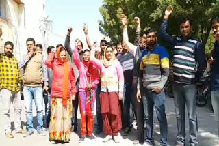 memorandum to CM in churu, मंत्रालयिक कर्मचारियों ने सौंपा ज्ञापन चूरू