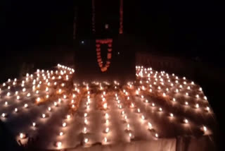 Tribute paid to soldiers by burning 500 diyas