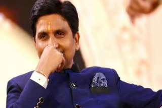 dr kumar vishwas car stolen from outside his house in ghaziabad