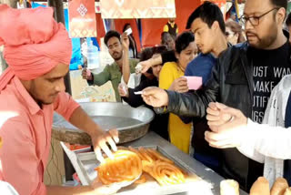 demand for famous gohana jalebi increased in surajkund fair 2020