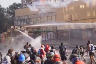 Thousands of protesters gathered on Friday in Baquedano Square in the Chilean capital of Santiago