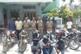 gang of bike robbers arrested in jangaon district