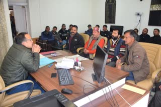 taxi union meeting with transport department in kullu