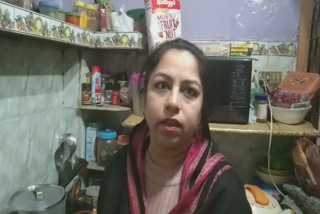 Homemaker Farah Naaz talks about price hike in kitchen gas LPG by central government