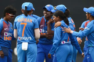 icc womens t20 world cup : india women vs pakistan women 5th match warm Match abandoned Due to wet outfield