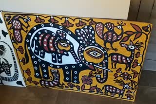 exhibition of sohrai art in first national tribal folk artist painting camp in netarhat