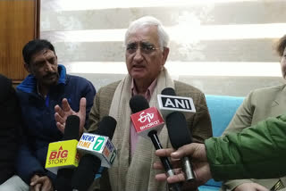 Former Foreign Minister Salman Khurshid in Solan, पूर्व विदेश मंत्री सलमान खुर्शीद ने दिल्ली चुनावों पर दी प्रतिक्रिया