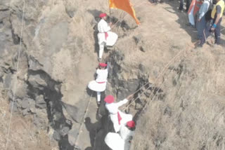 western-side-of-sinhgad-fort-the-cliff-climbed-by-350-climbers