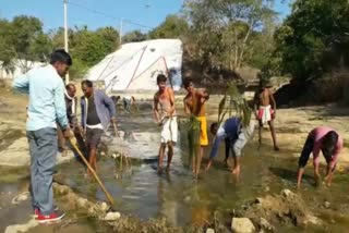 मंदिर परिसर में चलाया गया स्वच्छता अभियान