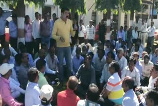 Tata International employees got support of  Manoj Rajani in dewas