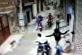 miscreants shot young man and elderly in faridabad