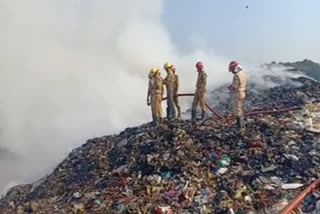 brahmapuram  brahmapuram waste treatment plant  brahmapuram fire  kochi latest news  ബ്രഹ്മപുരം മാലിന്യ പ്ലാന്‍റ്  പ്ലാന്‍റില്‍ തീപിടിത്തം  തീപിടിത്തം  കൊച്ചി വാര്‍ത്ത