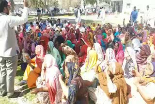 manrega workers performed