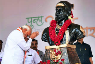 pm modi pay tribute to chhatrapati shivaji maharaj