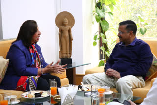 Kiran Mazmudar met Kejriwal in delhi