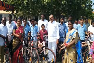 mla gandra venkata ramana reddy cycle distribution at zph school in regonda