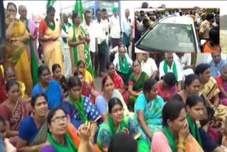 amaravati farmers stoped revenue officer in krishnayapalem