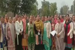 Anganwadi workers protest