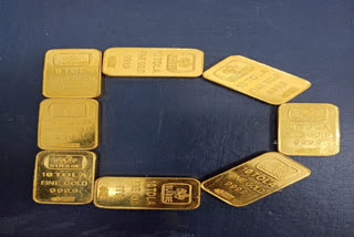 customs officers seized the gold in shamshabad airport