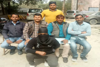 Delhi Police arrested an active member of Guddu gang in Dwarka with weapons