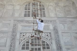archaeological-survey-of-india-is-negligence-in-cleaning-the-taj-mahal