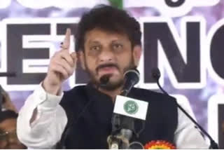 AIMIM leader waris pathan creates controversy