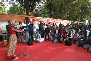 protest at jantar mantar against revoking section 370 form j&k