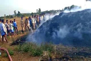 unexpected-fire-attack-to-corn-in-haveri