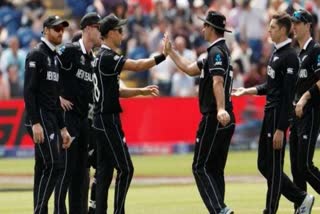 new zealand won toss chose to bowl