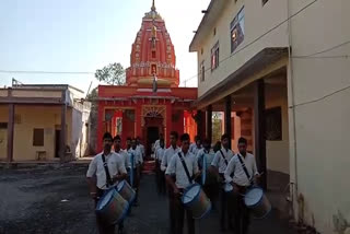 Rashtriya Swayamsevak Sangh plays Jai Ghosh in front of temples