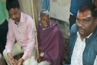 MLA Amar Bauri meets the victim family of Bokaro shootout