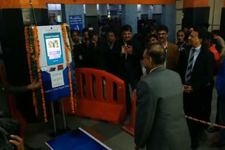 Few minutes of exercise at Anand Vihar railway station