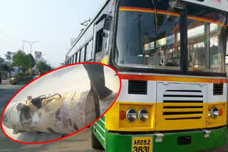 The accident occurred on the road after the oil tanker broke free from the bus.