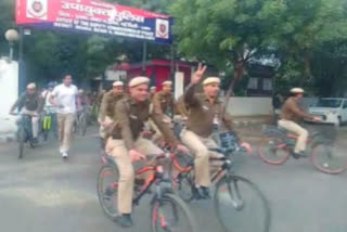 Dwarka Police holds cycle rally regarding pollution and environment