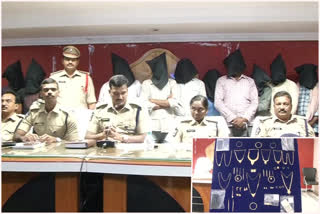 thieves was arrested in gold robbery case at thenali guntur dst