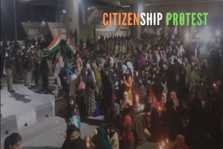 Shaheen Bagh Citizenship Amendment Act Jaffrabad protest ഡല്‍ഹിയില്‍ പൗരത്വ നിയമത്തിനും പൗരത്വല രജിസ്റ്ററിനുമെതിരെ പുതിയ പ്രതിഷേധം ജാഫ്രാബാദ് മെട്രോ സ്റ്റേഷന് സമീപം ശനിയാഴ്ച രാത്രി മുതലാണ് പ്രതിഷേധം നടക്കുന്നത് ഡൽഹി ഡല്‍ഹിയില്‍ പൗരത്വ നിയമത്തിനും പൗരത്വല രജിസ്റ്ററിനുമെതിരെ പുതിയ പ്രതിഷേധം