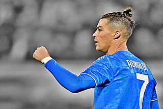 Ronaldo become world first player to play 1000 official matches