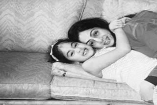 Janhvi Kapoor Remembers mother Sridevi