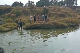 Two students died after drowning in a river in Chatra