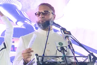 mp asaduddin owaisi spoke against caa bill in Hyderabad massage tank.