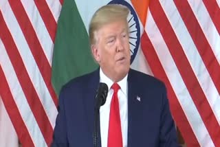 Donald Trump Trump in India Coronavirus Outbreak China சீனா கடுமையாக உழைக்கிறது: டொனால்ட் ட்ரம்ப் கொரோனா வைரஸ், சீனா, அமெரிக்கா, டொனால்ட் ட்ரம்ப், வைரஸ் தாக்குதல், ஆசிய நாடுகள், அமெரிக்க அதிபர் இந்தியப் பயணம், நமஸ்தே ட்ரம்ப், தொழில் அதிபர் சந்திப்பு, முகேஷ் அம்பானி China working hard to contain coronavirus outbreak: Trump