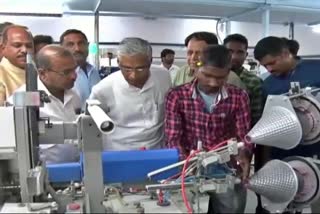 textile-minister-who-visited-textile-park-in-belgaum