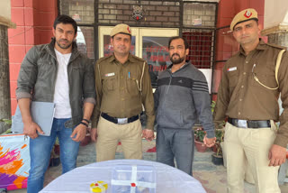 thief arrested by dwarka police in mohan nagar loot case