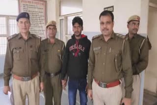 one accused arrested for robbing money from shopkeeper in palwal