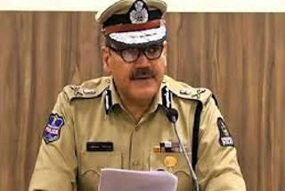 Top cop appeals to Hyderabadis to remain alert  ഹൈദരാബാദിലെ ജനങ്ങള്‍ ജാഗ്രത പാലിക്കണമെന്ന് പൊലീസ് കമ്മീഷണര്‍  ഹൈദരബാദ് ഡല്‍ഹി  ഡല്‍ഹി ഹൈദരബാദ്  കലാപം  പൗരത്വ ഭേദഗതി നിയമം