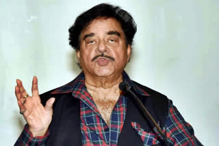 Shatrughan Sinha meets Pakistan President Arif Alvi in Lahore