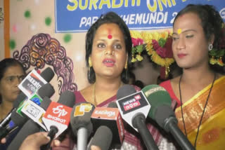 TRANSGENDER MEERA VISIT TO SURABHI