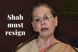 Delhi violence: Sonia Gandhi trains guns on Amit Shah by asking for HM's resignation